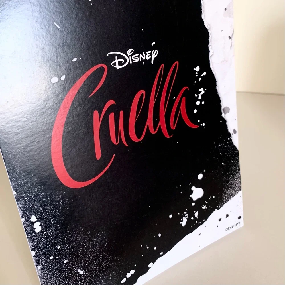 Disney Cruella sketchbook